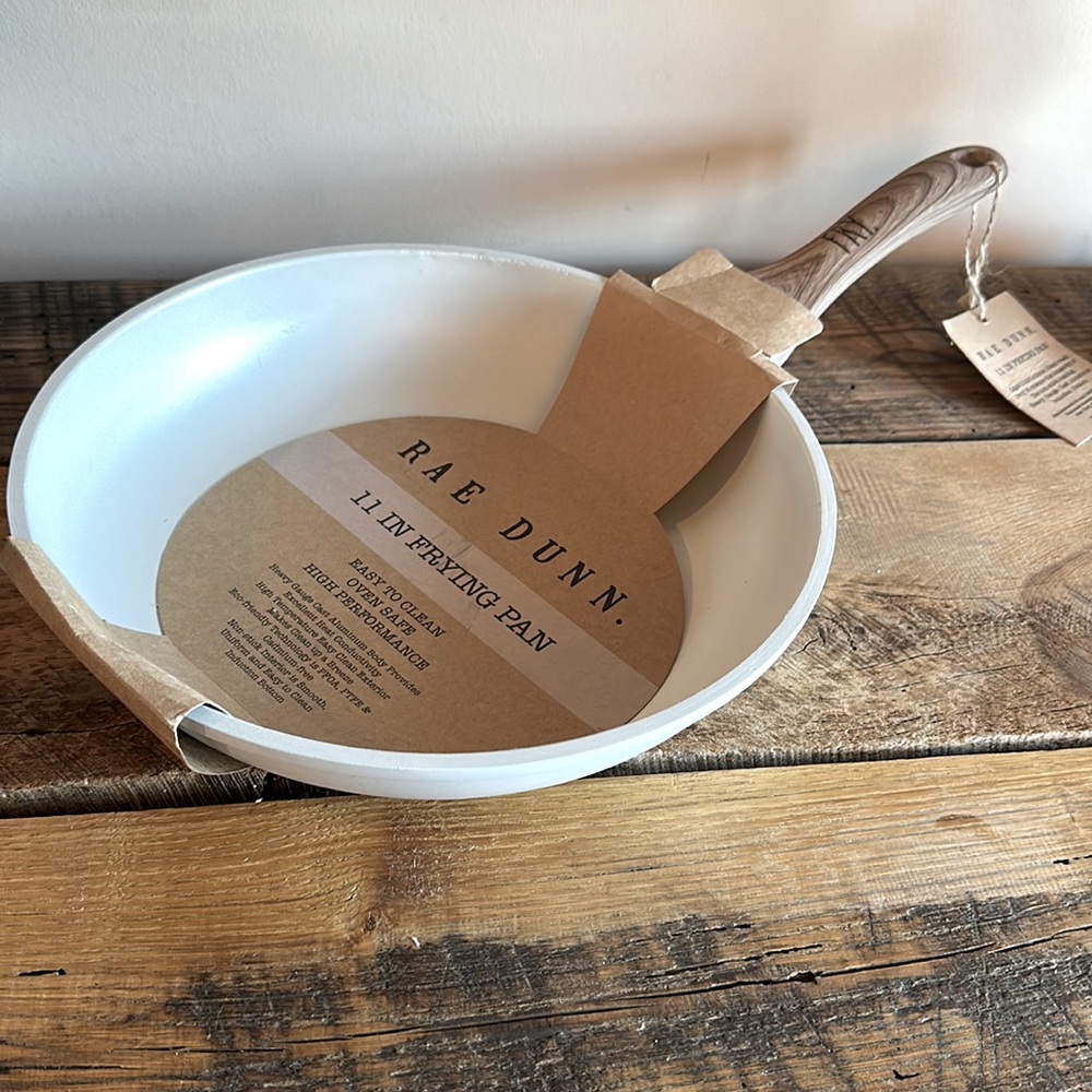 NWT Rae Dunn 11 Inch Frying Pan “FRY”